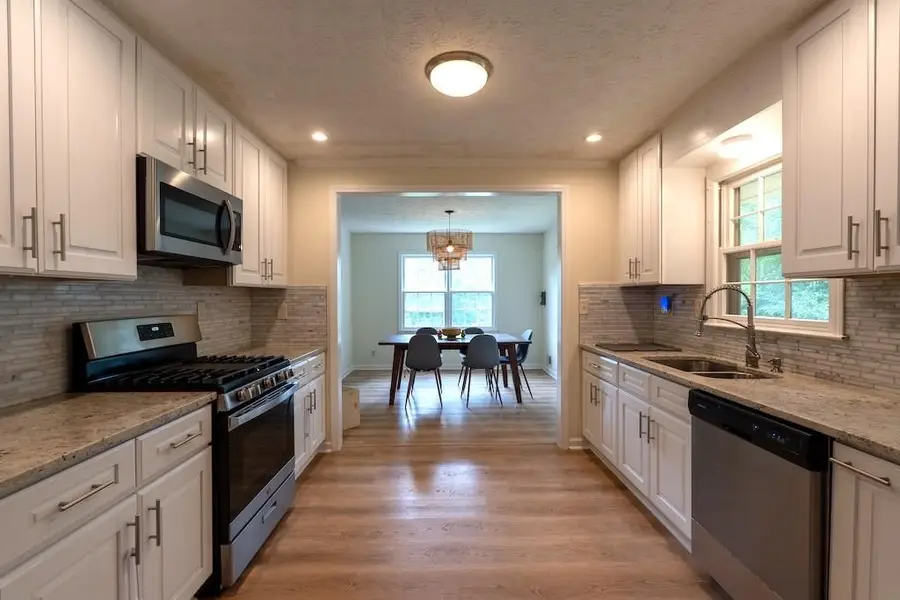 539 Fond Du Lac Drive, Stone Mountain, GA 30088 - #2