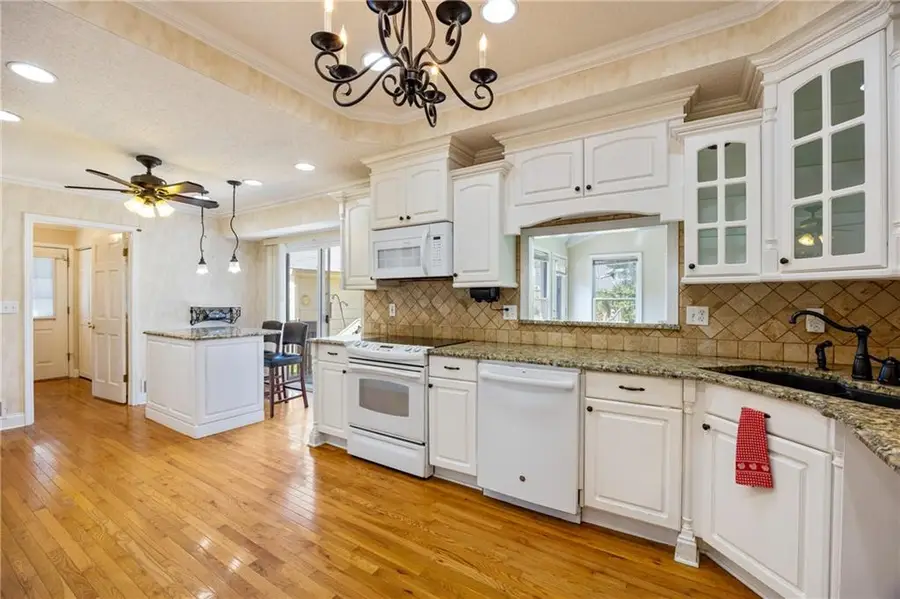 1977 Johnson Ferry Road, Marietta, GA 30062 - #3