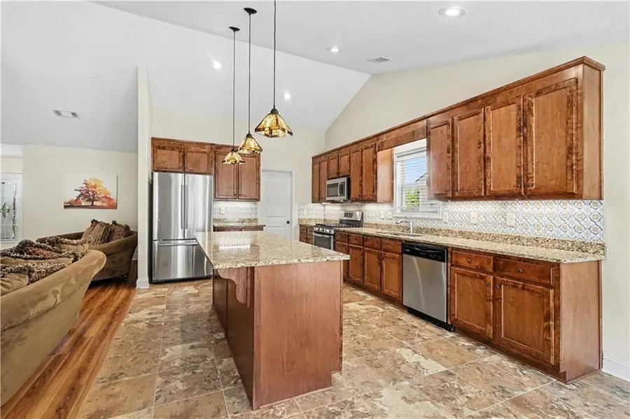 810 Brandon Drive, Winder, GA 30680 - #2
