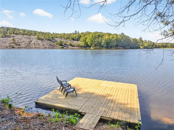 2503 Lakeshore Drive Ne, Conyers, GA 30012