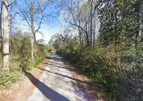 33 E Woodard Road, Hogansville, GA 30230