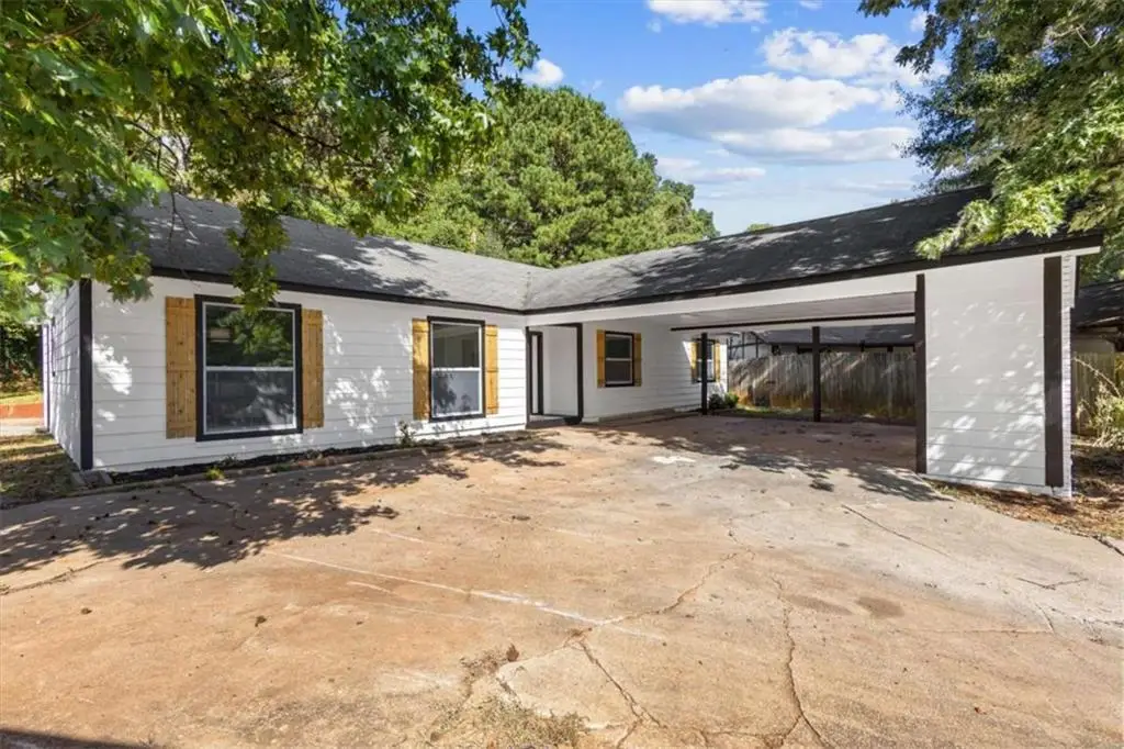 4424 Carriage Trl, Stone Mountain, GA 30083 - #1