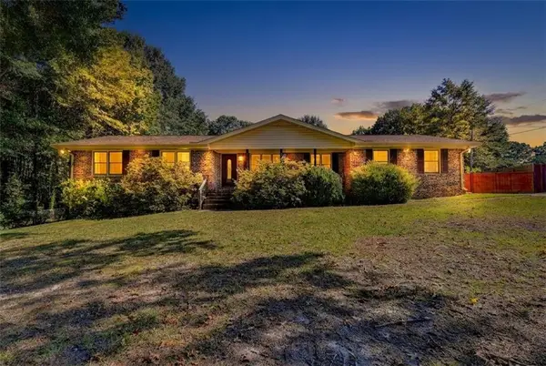 2926 Elizabeth Lane, Snellville, GA 30078