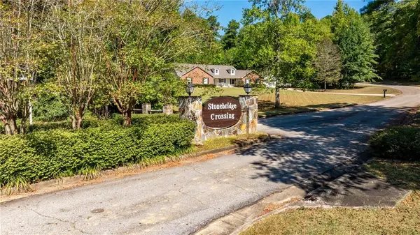 205 Long Cove Drive, LaGrange, GA 30240