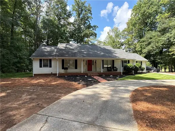 37 Stonehaven Drive, Newnan, GA 30265