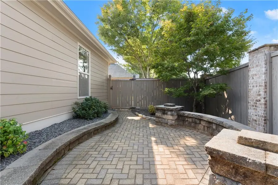 240 Somerset Circle, Woodstock, GA 30189 - #2