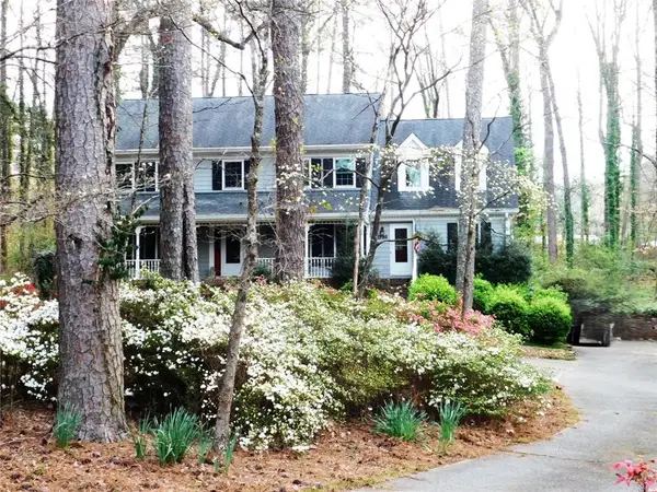 1786 SW Bear Cave Sw, Lilburn, GA 30047