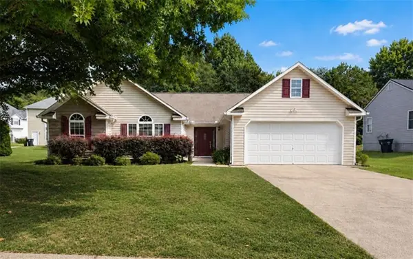 6330 Queensdale Drive, Douglasville, GA 30135