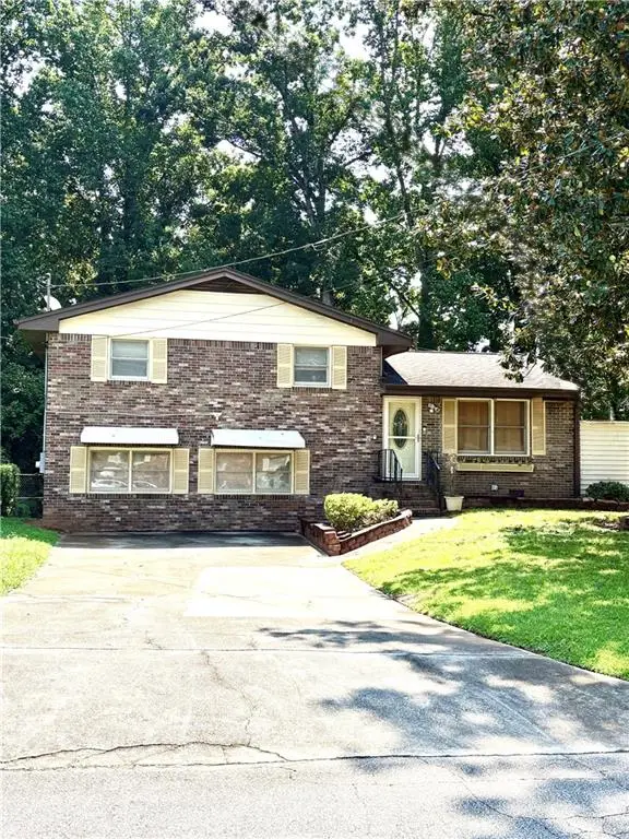 2480 Burton Circle, Morrow, GA 30260