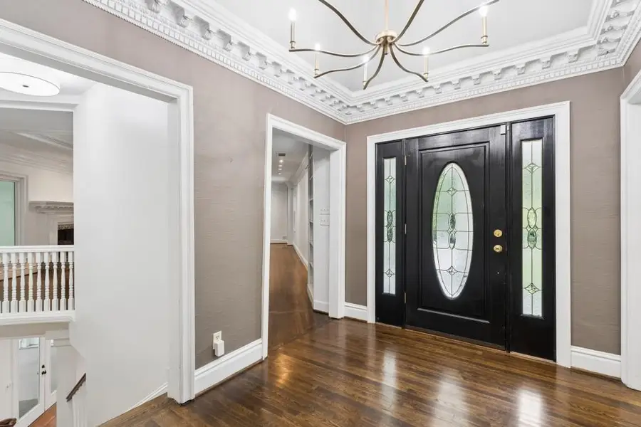 585 Idlewood Drive, Sandy Springs, GA 30327 - #3