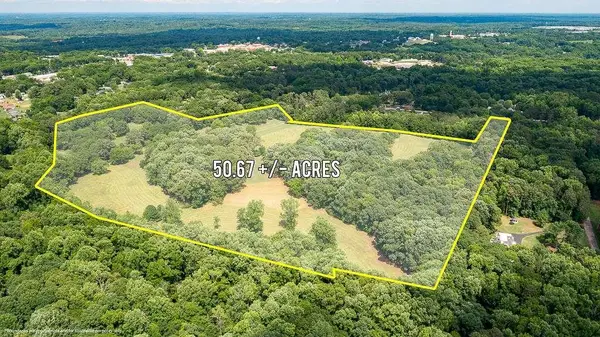 8569 Jefferson Road, Commerce, GA 30529
