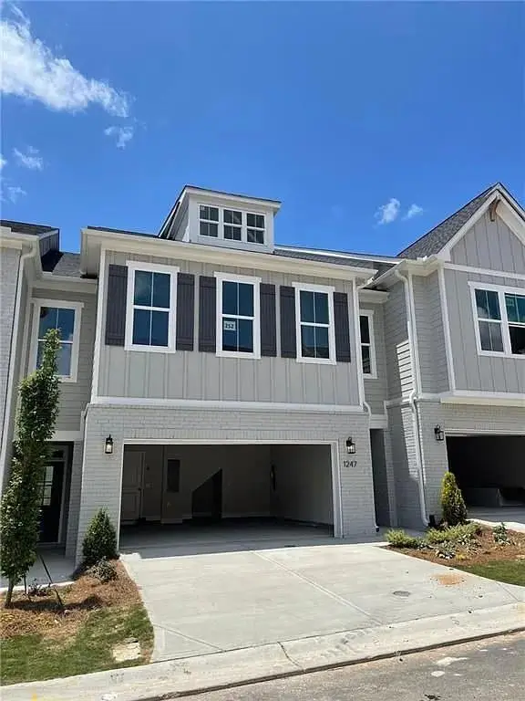 1247 Winterhaven Drive, Cumming, GA 30041