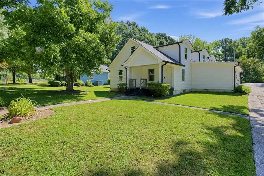 134 E 5th Street, Monroe, GA 30655 - #2