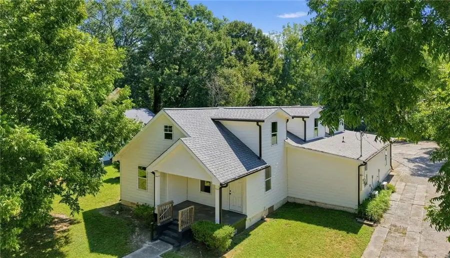 134 E 5th Street, Monroe, GA 30655 - #3