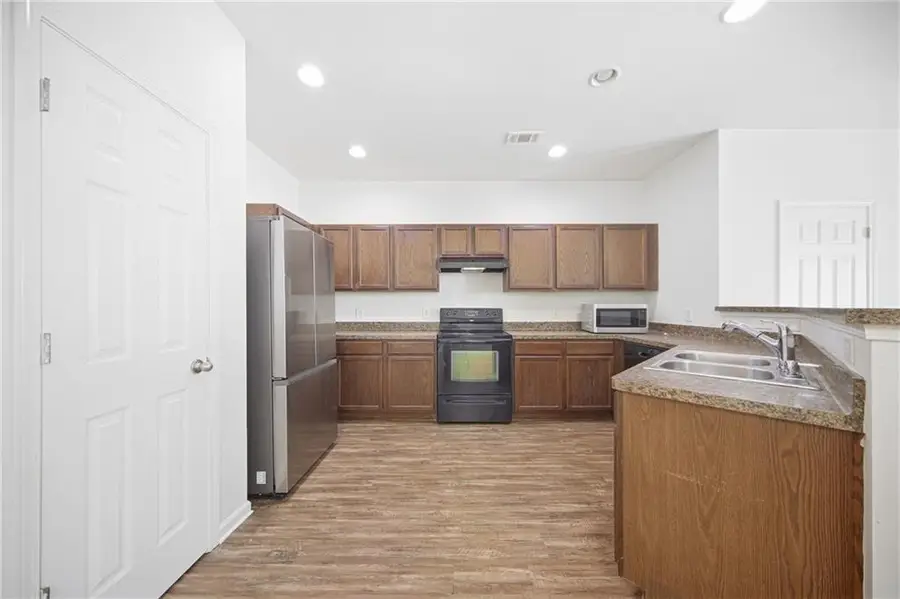 3318 Fernview Drive, Lawrenceville, GA 30044 - #2