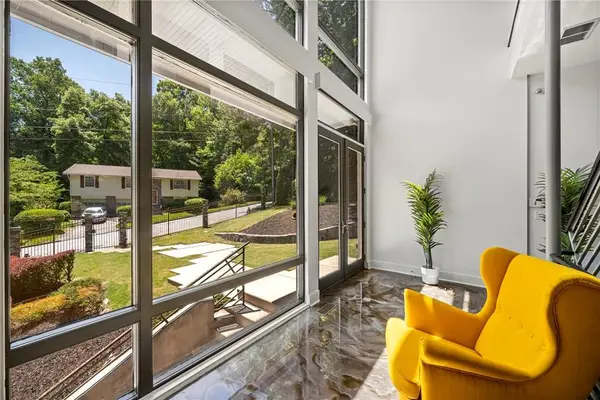 643 Larchmont Circle Nw, Atlanta, GA 30318