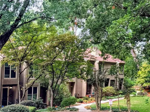 1742 Woodcliff Place, Atlanta, GA 30329