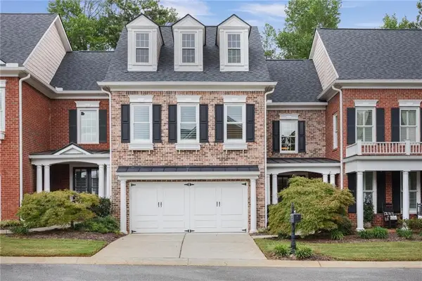 3004 Village Green Circle, Roswell, GA 30075