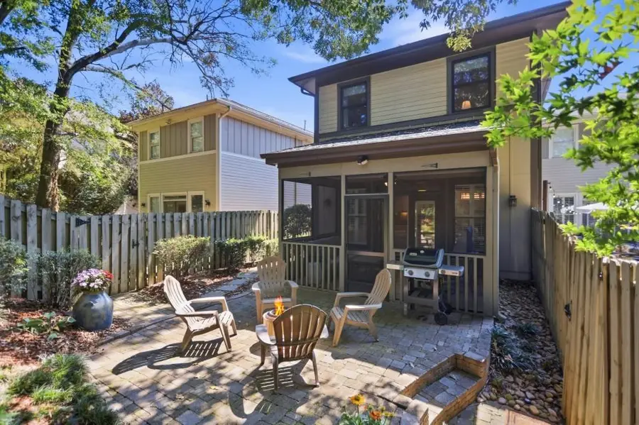 1085 Davis Circle Nw #R, Atlanta, GA 30318 - #3