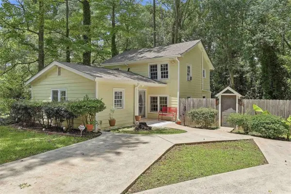 184 Fairview Drive, Fairburn, GA 30213
