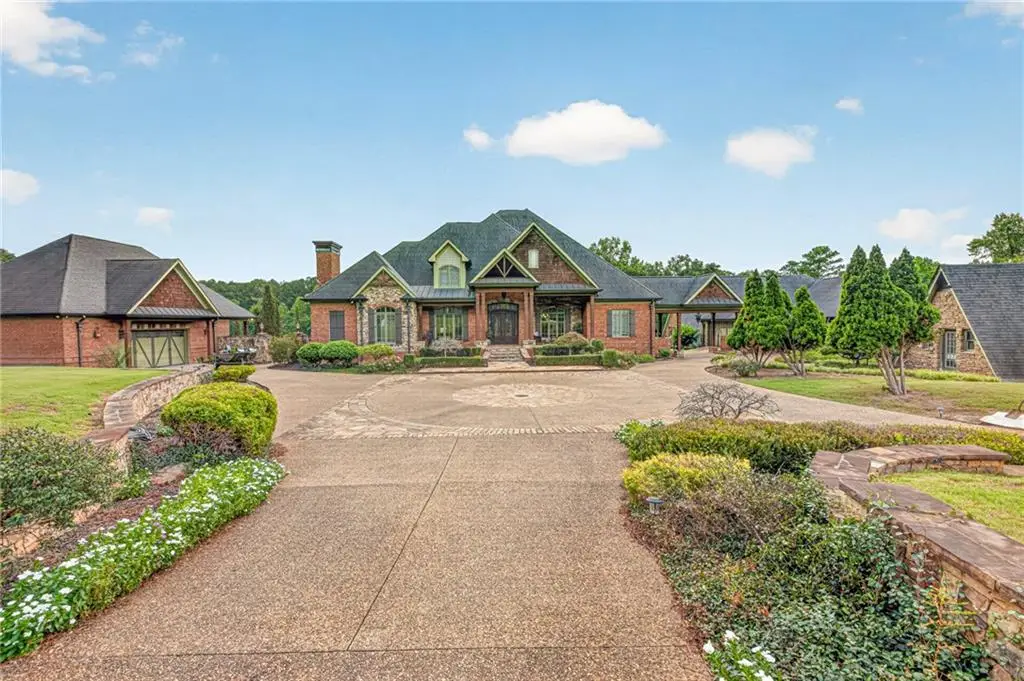 4984 Donald Drive, Loganville, GA 30052 - #1