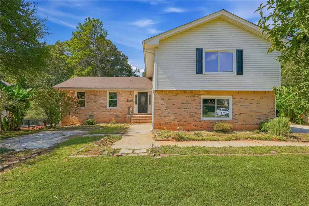 5265 Corinth Circle, Stone Mountain, GA 30087 - #1