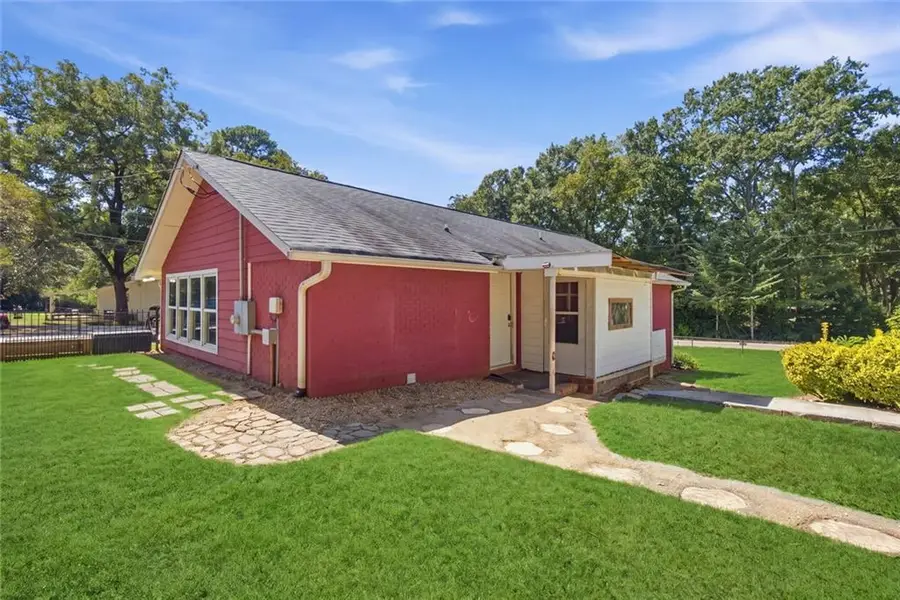 116 Smith Street, Locust Grove, GA 30248 - #2