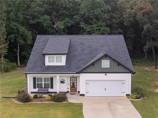 212 Live Oak Lane, Comer, GA 30629