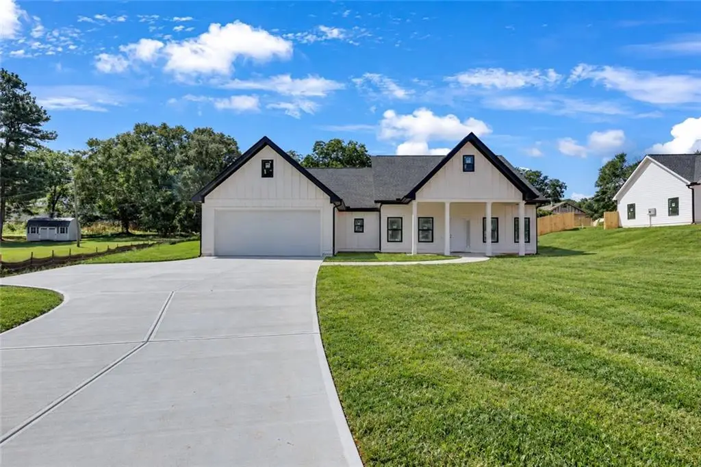 1362 Waverly Way, Monroe, GA 30656 - #1
