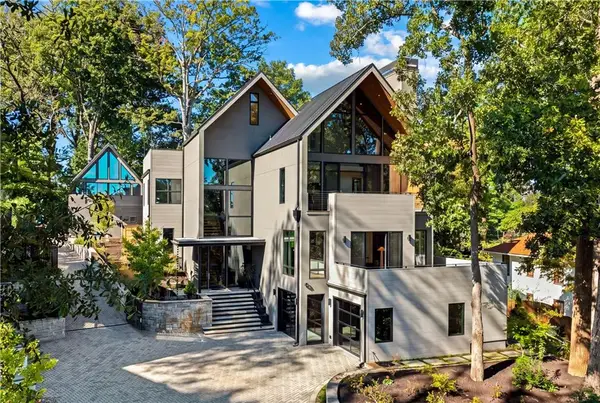 1033 Reeder Circle Ne, Atlanta, GA 30306