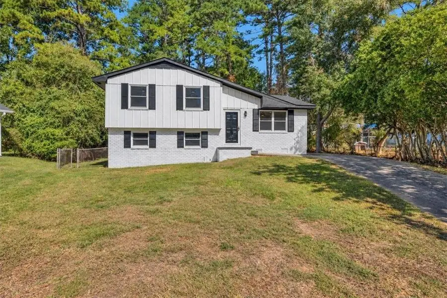 7977 Flanders Ct, Jonesboro, GA 30238 - #2