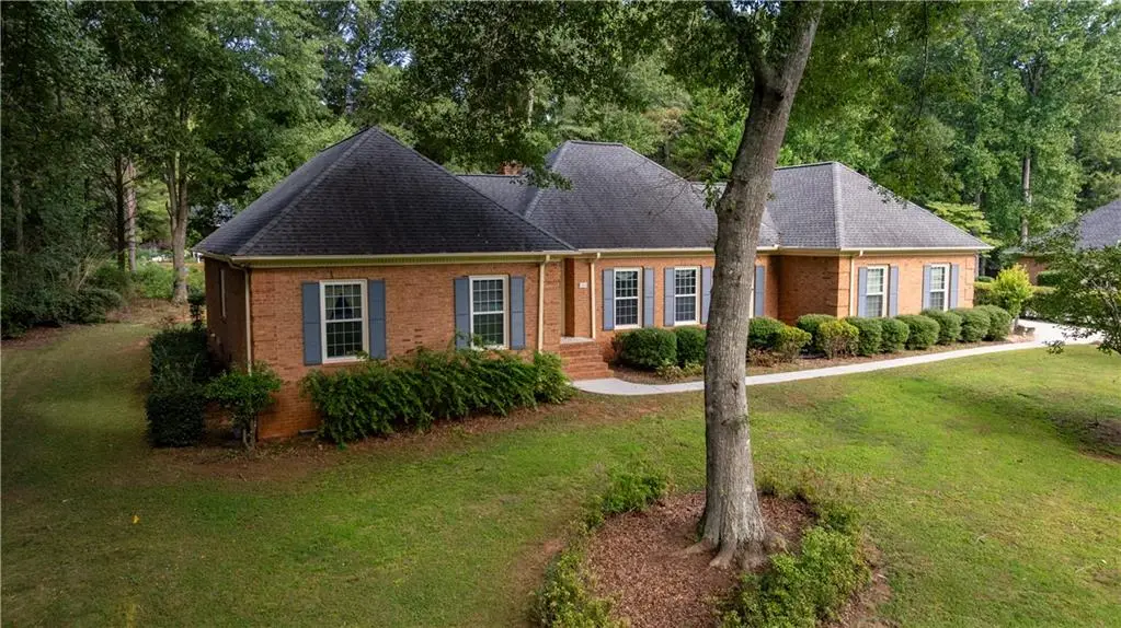 341 Chesterfield Road, Bogart, GA 30622 - #1