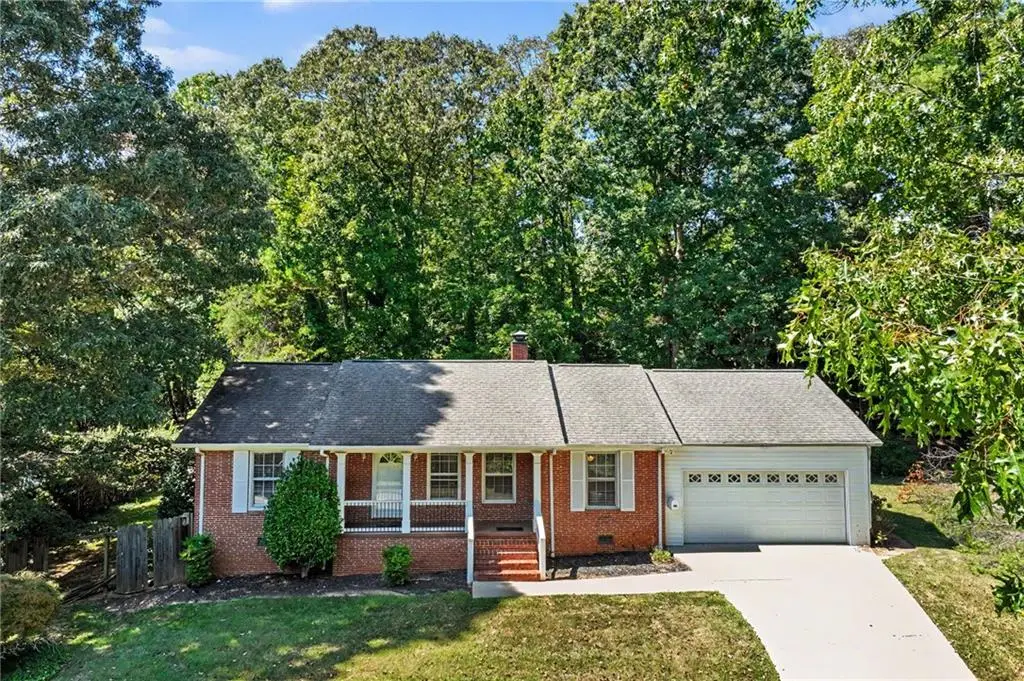 1063 Lakeshore Drive, Gainesville, GA 30501 - #1