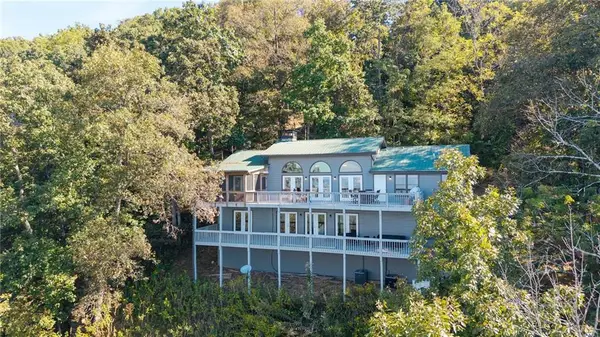 17 Little Hendricks Point, Jasper, GA 30143