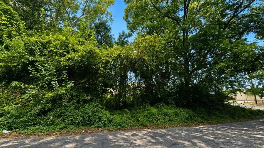 1529 Alma St Nw, Atlanta, GA 30318 - #2