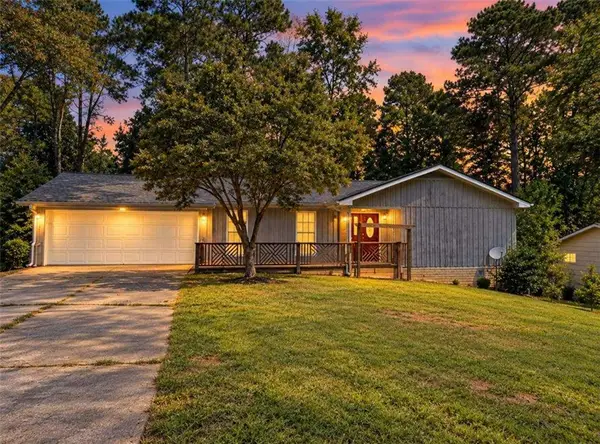 2201 Rolling Acres Drive, Conyers, GA 30094