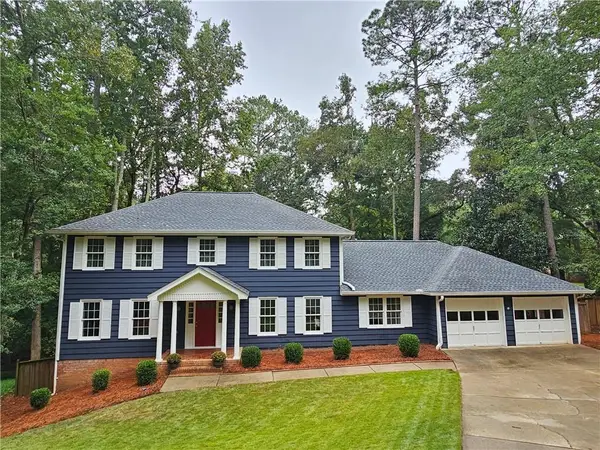 165 Ridge Point Close, Roswell, GA 30076