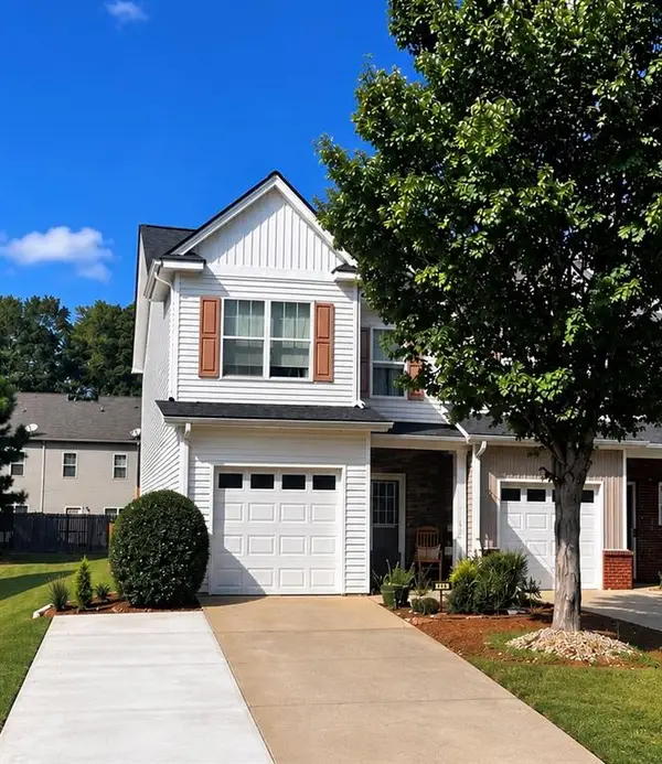 515 Oakside Place, Acworth, GA 30102