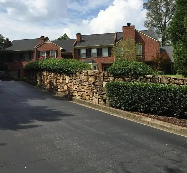 871 Lenox Oaks Circle Ne, Atlanta, GA 30324