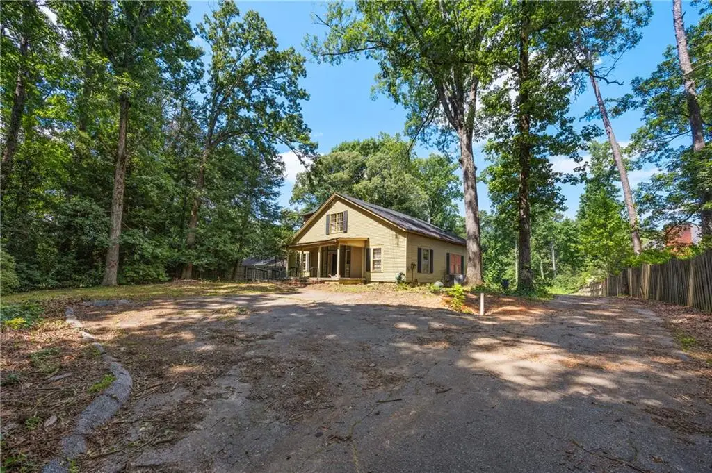 3740 Peachtree Dunwoody Road Ne, Atlanta, GA 30342 - #1