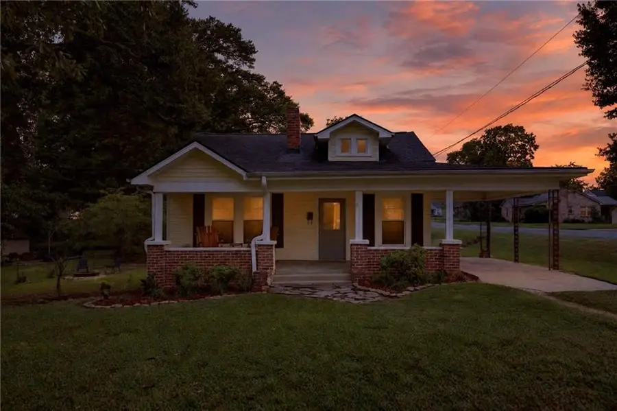 303 Bluff Street, Rockmart, GA 30141 - #2