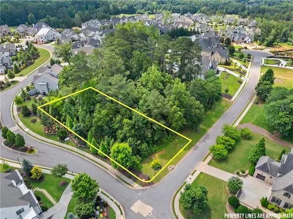 5011 Kings Close, Alpharetta, GA 30004
