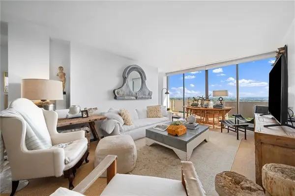 2575 Peachtree Road Ne #22H, Atlanta, GA 30305
