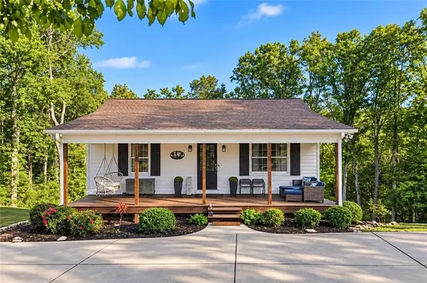 1015 Shamrock Lane, Ball Ground, GA 30107