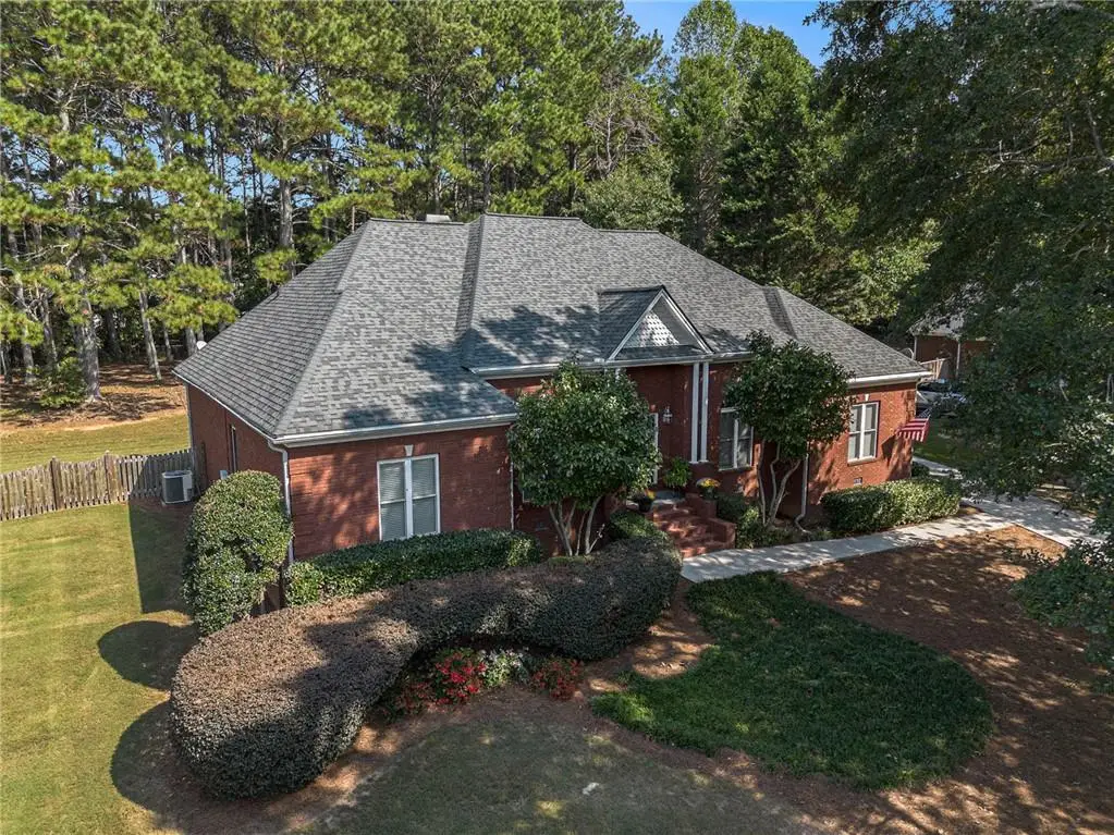 615 Wellington Drive, Winder, GA 30680 - #1
