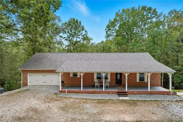 1190 Mill Creek Drive, Dawsonville, GA 30534