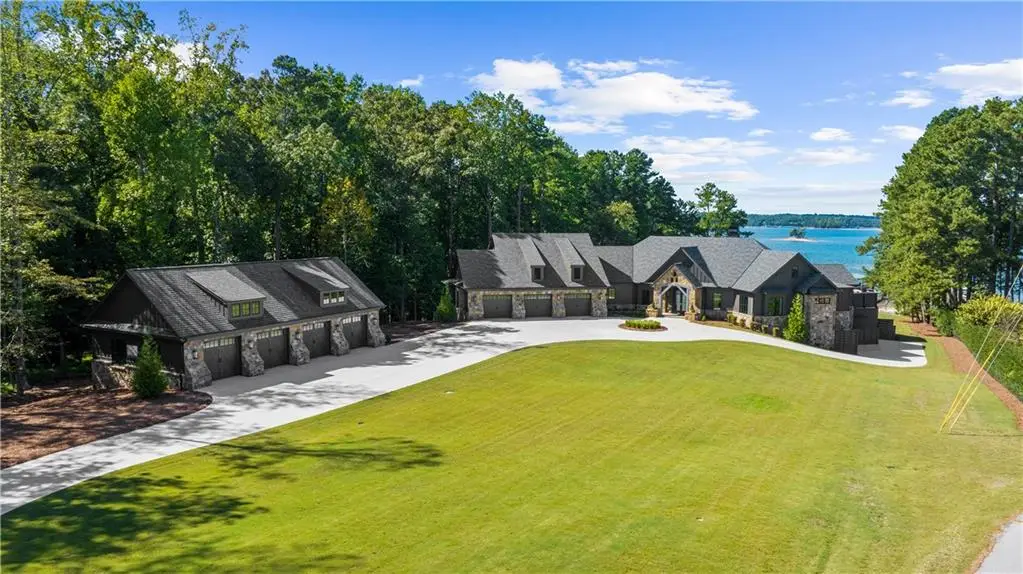 6091 Jim Crow Road, Flowery Branch, GA 30542 - #1