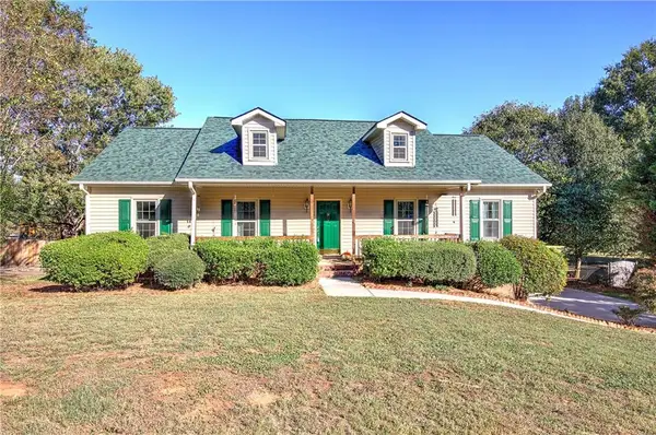 32 Cliffhanger Pointe Sw, Cartersville, GA 30120