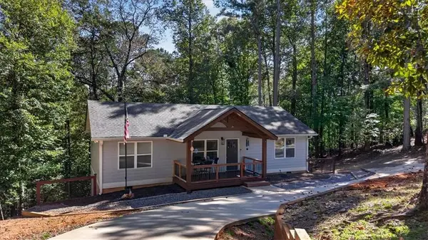 1485 Newport Dr, Ellijay, GA 30540