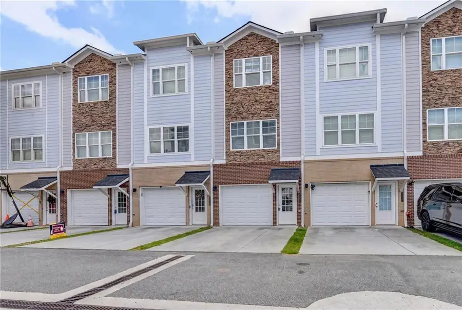 2017 Ocean Drive Nw, Atlanta, GA 30318 - #2